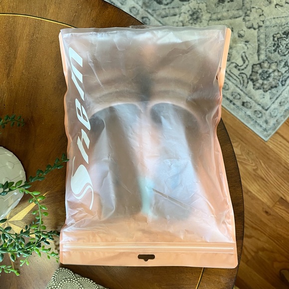 Faux Leather Slide Sandals - Picture 4 of 5